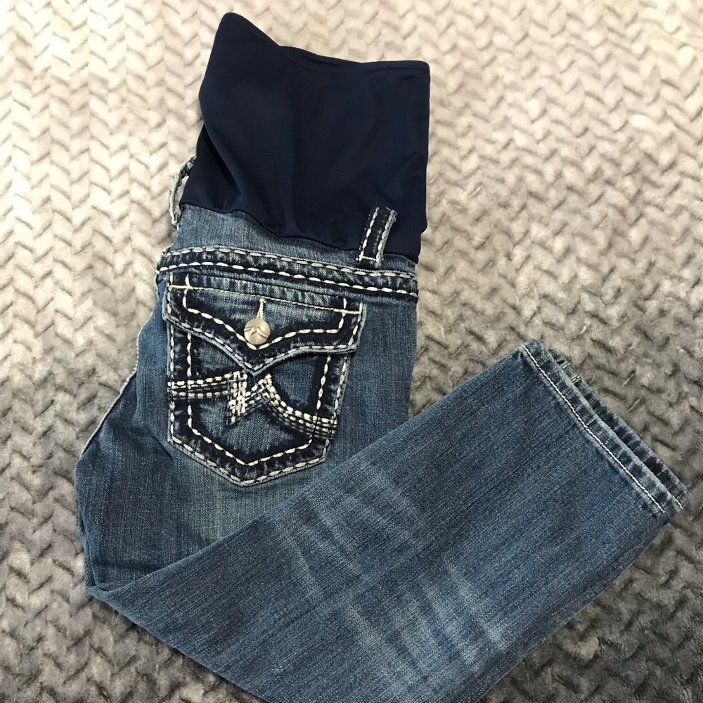 Miss Me Maternity Capris Jeans, Size 32 Colour Denim